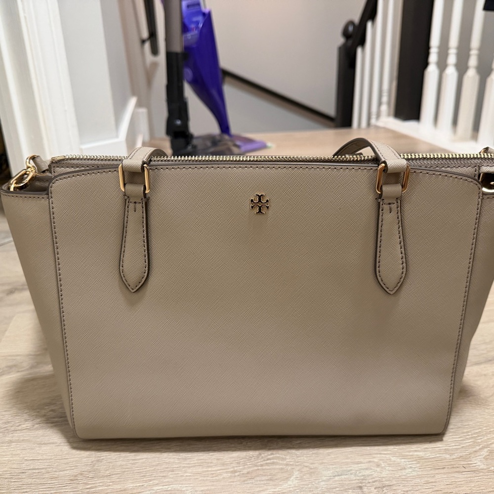 Tory Burch Cream Shoulder Bag